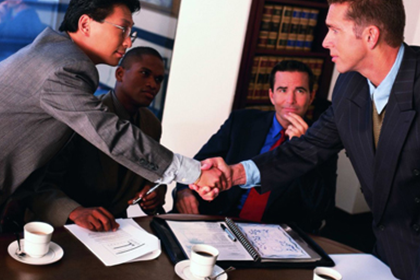 法院起诉欠款案件会作出判决吗？